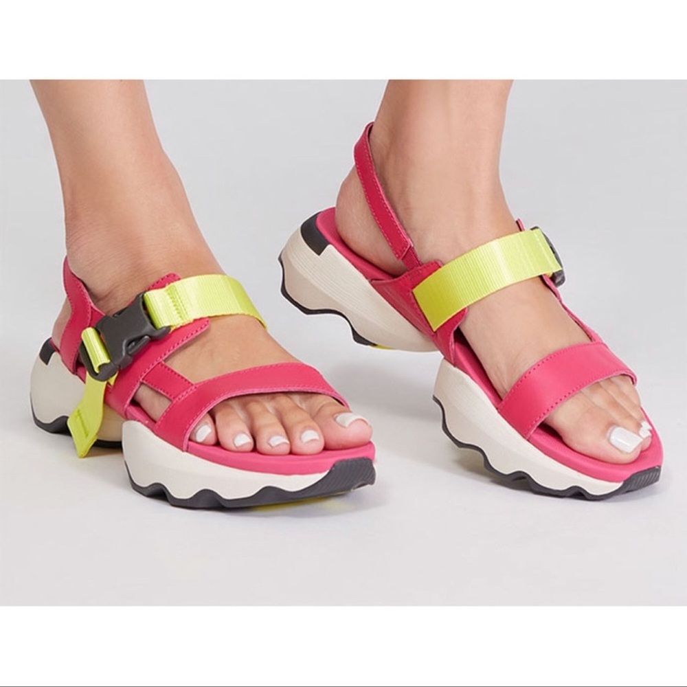 SOREL Kinetic Impact Sling Sandals Cactus Pink 8 NWB
